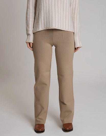 Calça Reta Invernada Bege Cedro - Tricote Modas