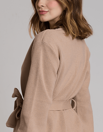 Casaco de Tricot com Faixa Softline Bege - Tricote Modas