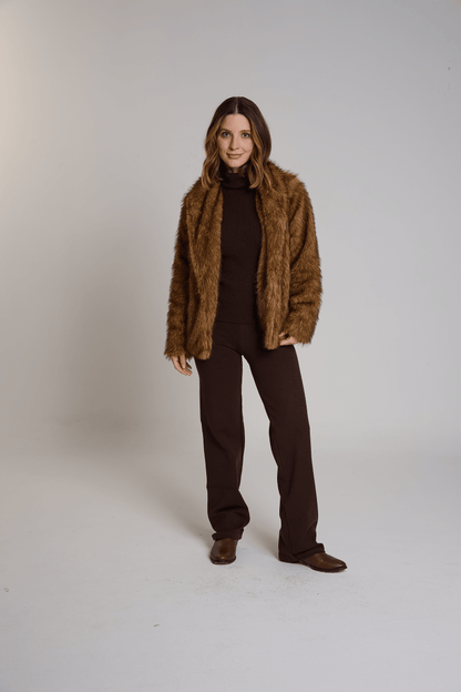 Casaco Fake Fur Boreal Caramelo - Tricote Modas