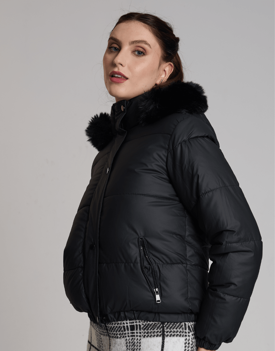 Doudoune Detalhe em Pelos Lauden Preto - Tricote Modas